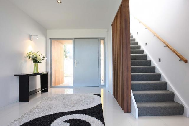 11. Entry area