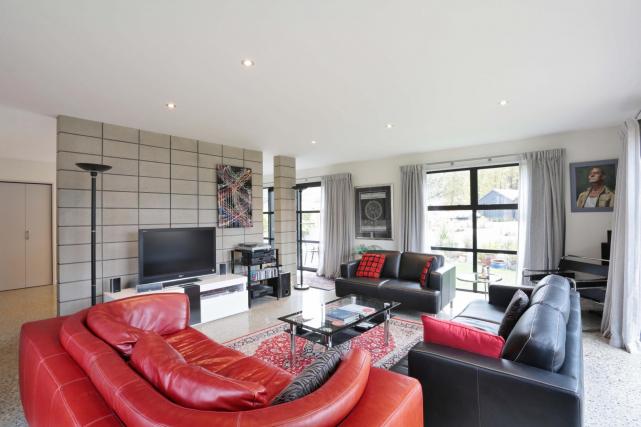 2 Lounge Area with red couches