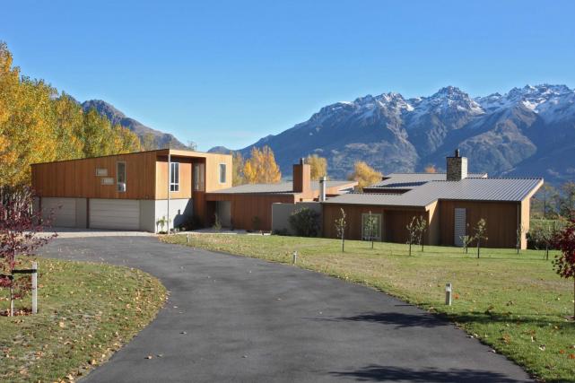 3. Driveway and mountain view