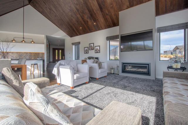 6 Full view of open plan