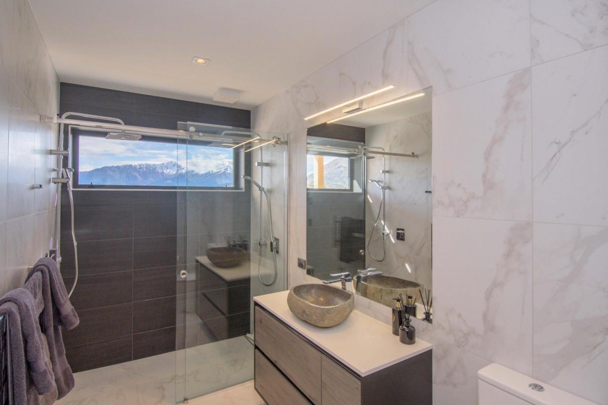 7 Bathroom with stone sink