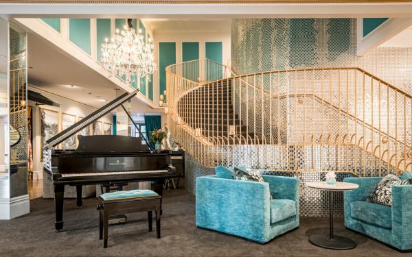 Sofitel Queenstown Lobby 3.3MB Large 1